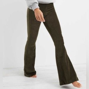 AERIE - Groove On Velour Ribbed High Rise Flare Pants, Olive Green
